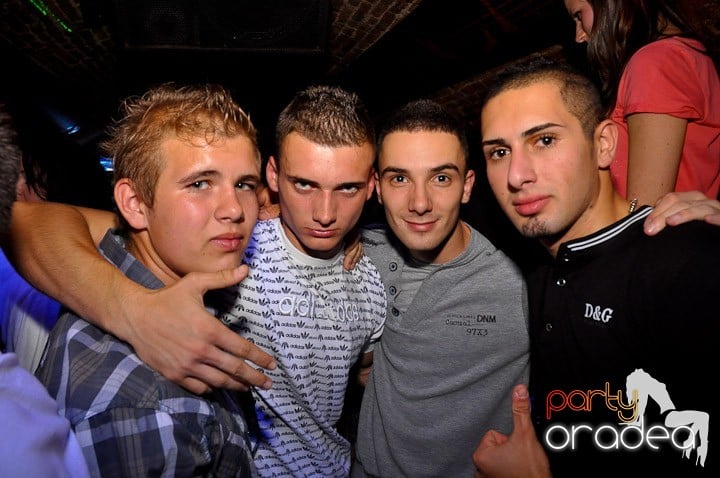 Atmosferă incendiară în Escape, 