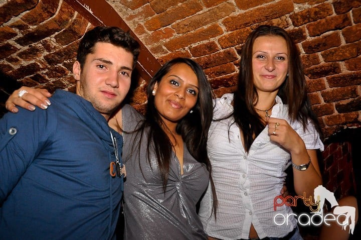 Atmosferă incendiară în Escape, 