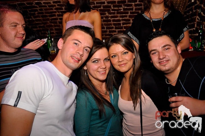 Atmosferă incendiară în Escape, 