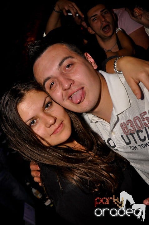 Atmosferă incendiară în Escape, 