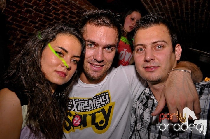 Atmosferă incendiară în Escape, 