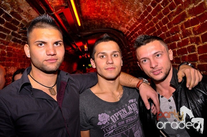 Atmosferă incendiară în Escape, 