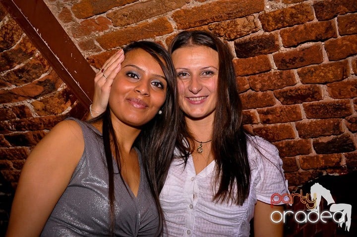 Atmosferă incendiară în Escape, 