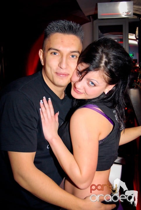 Atmosferă încinsă în Club Atti's, 