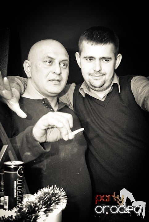 Atmosferă încinsă în Club Atti's, 