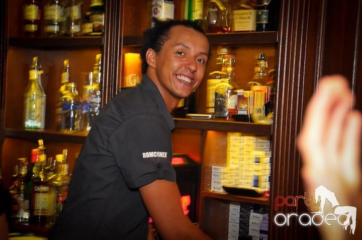 Atmosferă încinsă în Lord's, Lord's Pub