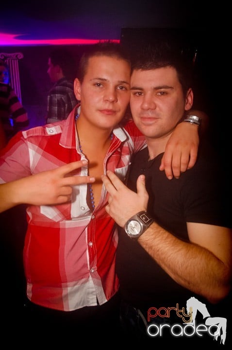 Atmosferă selectă în Club Atti's, 