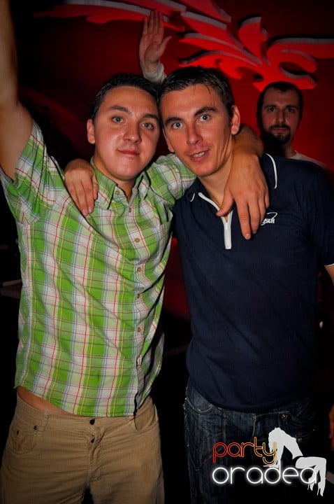 Atmosferă selectă în Club Atti's, 