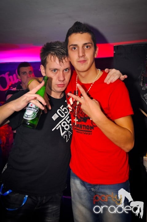 Atmosferă selectă în Club Atti's, 