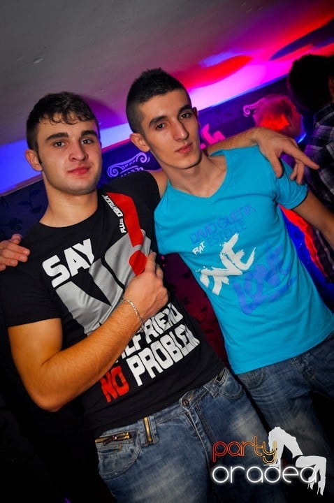 Atmosferă selectă în Club Atti's, 