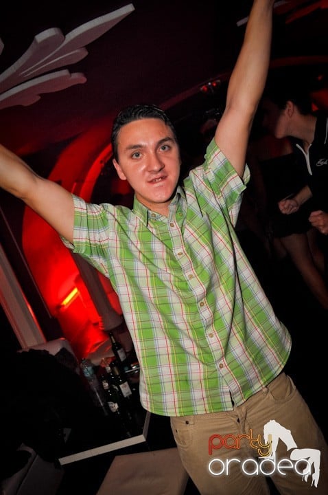 Atmosferă selectă în Club Atti's, 