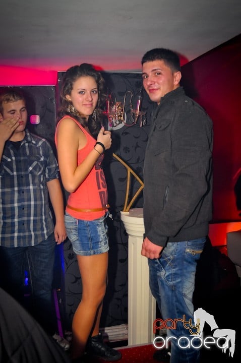 Atmosferă selectă în Club Atti's, 