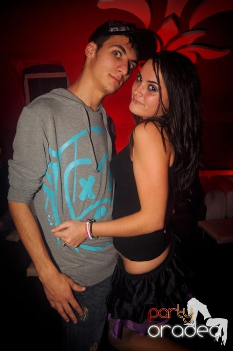 Atmosferă selectă în Club Atti's, 