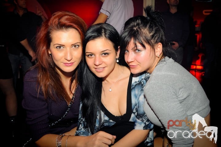 Atmosferă selectă în Club Atti's, 