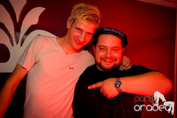 Atmosferă selectă în Club Atti's, 