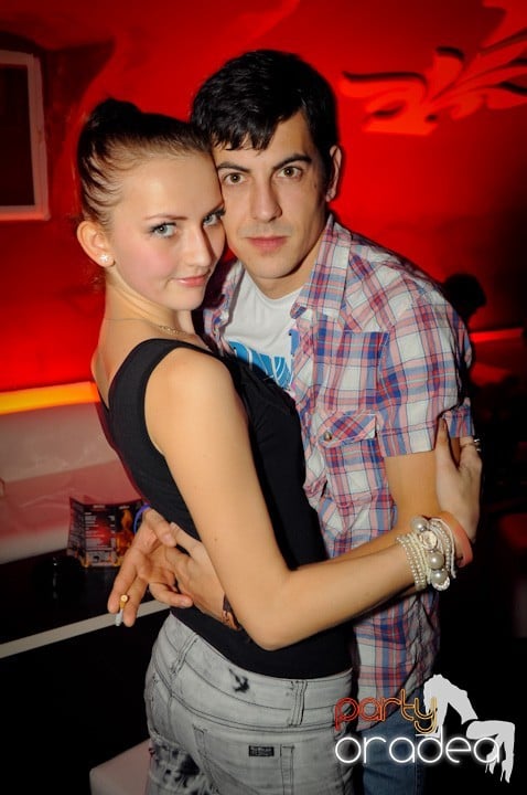 Atmosferă selectă în Club Atti's, 