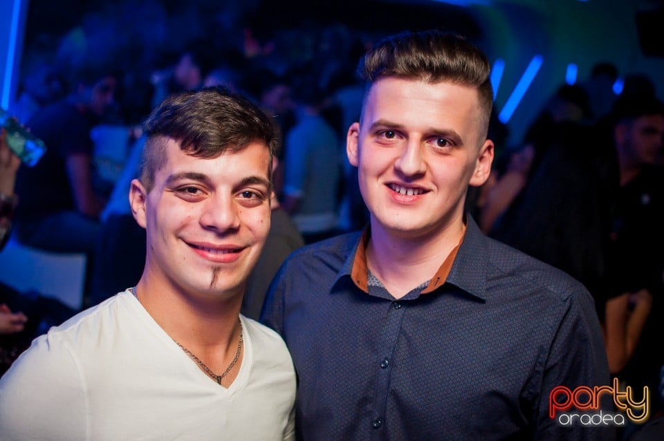 Niki Belucci în Avenue The Club, 