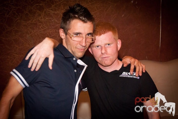 Bacardi Party în Seven, 