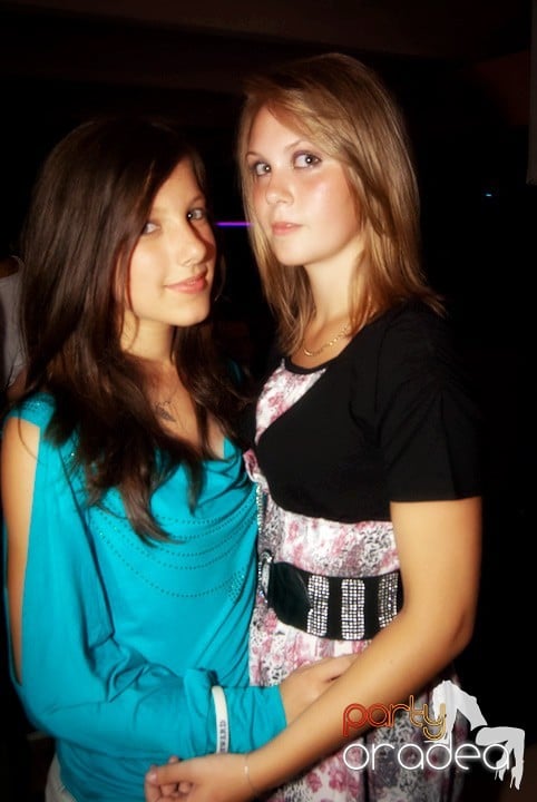 Bacardi Party în Seven, 