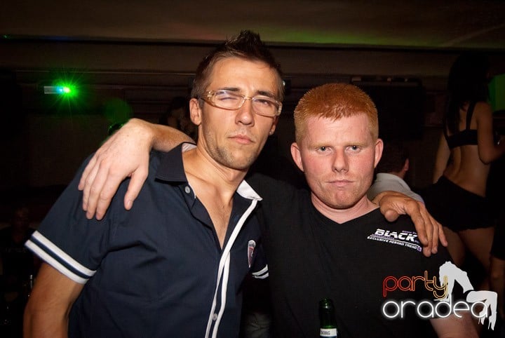 Bacardi Party în Seven, 