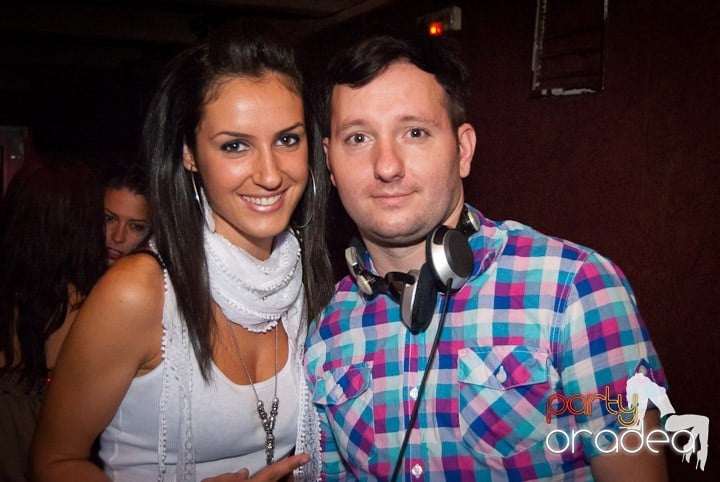 Bacardi Party în Seven, 