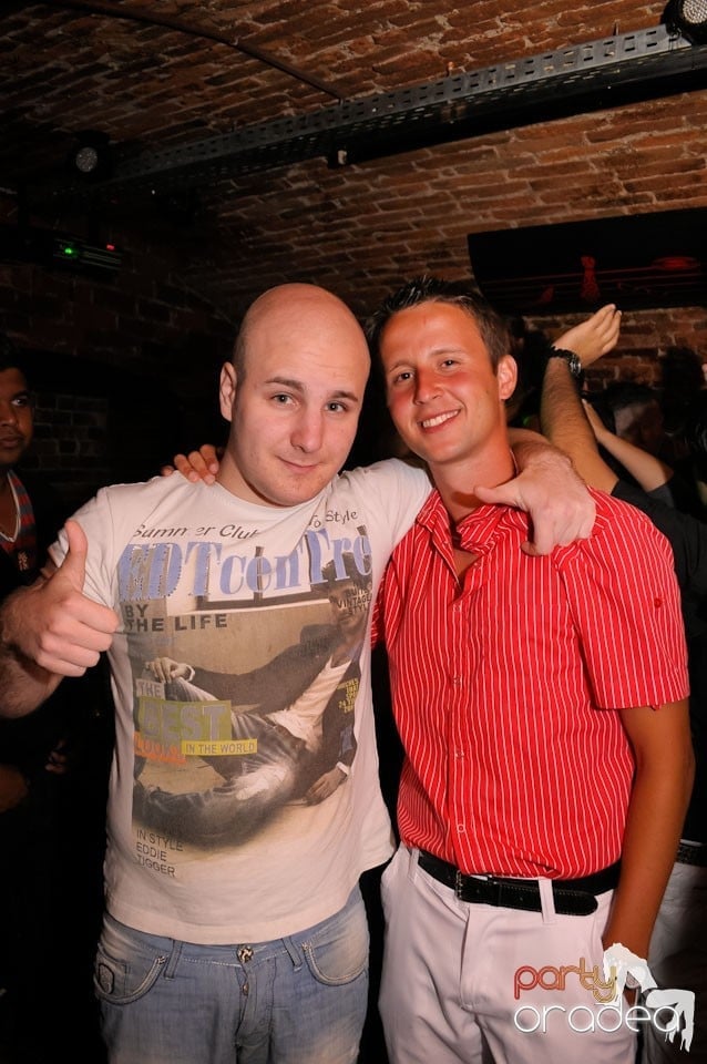 Back 2 Back - Caveman vs. Prody, 