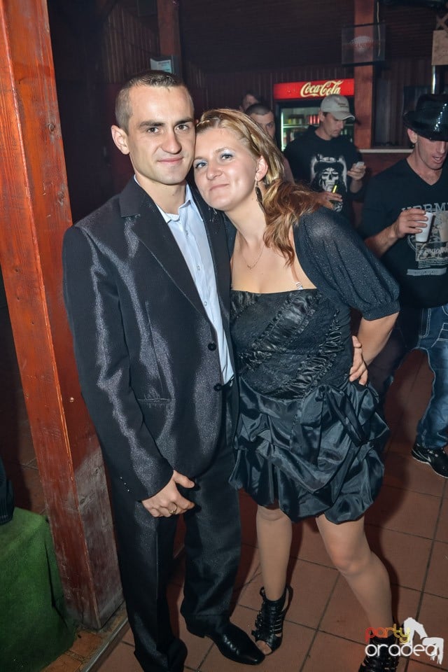 Back 2 school party, 