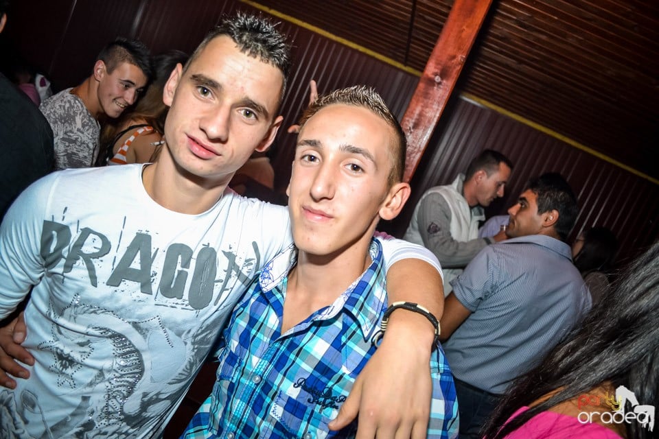 Back 2 school party, 