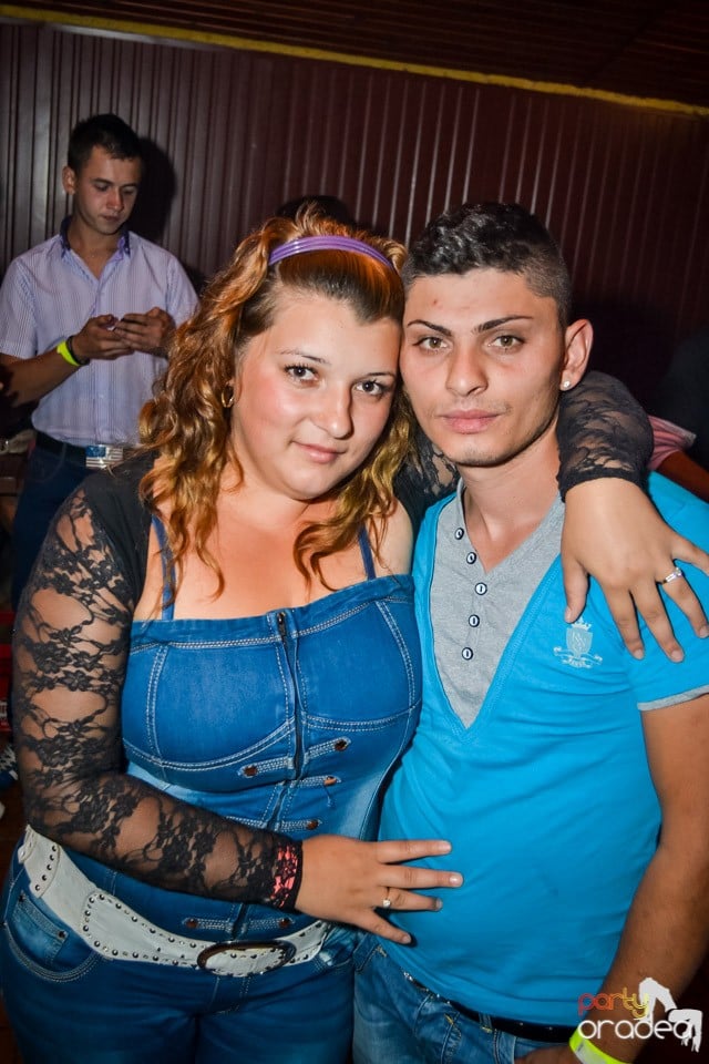 Back 2 school party, 