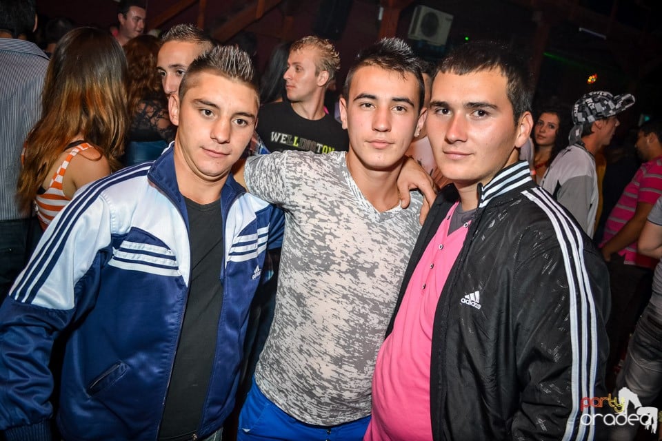 Back 2 school party, 