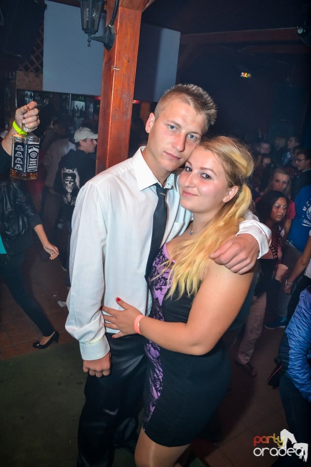 Back 2 school party, 