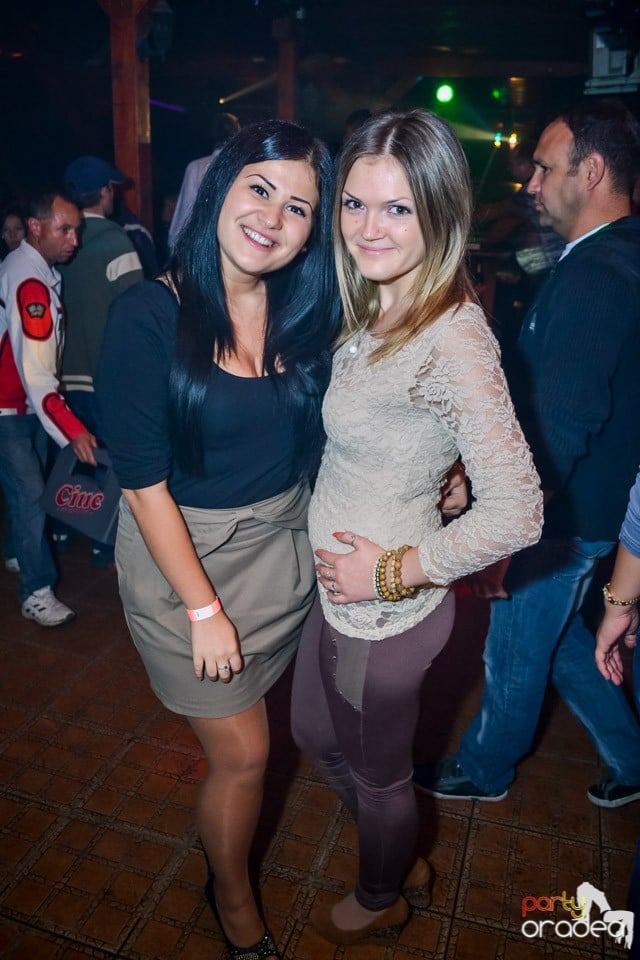 Back 2 school party, 