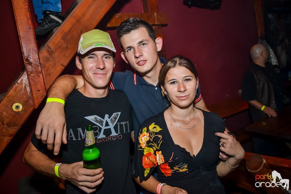 Back 2 school party, 