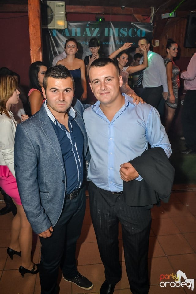 Back 2 school party, 