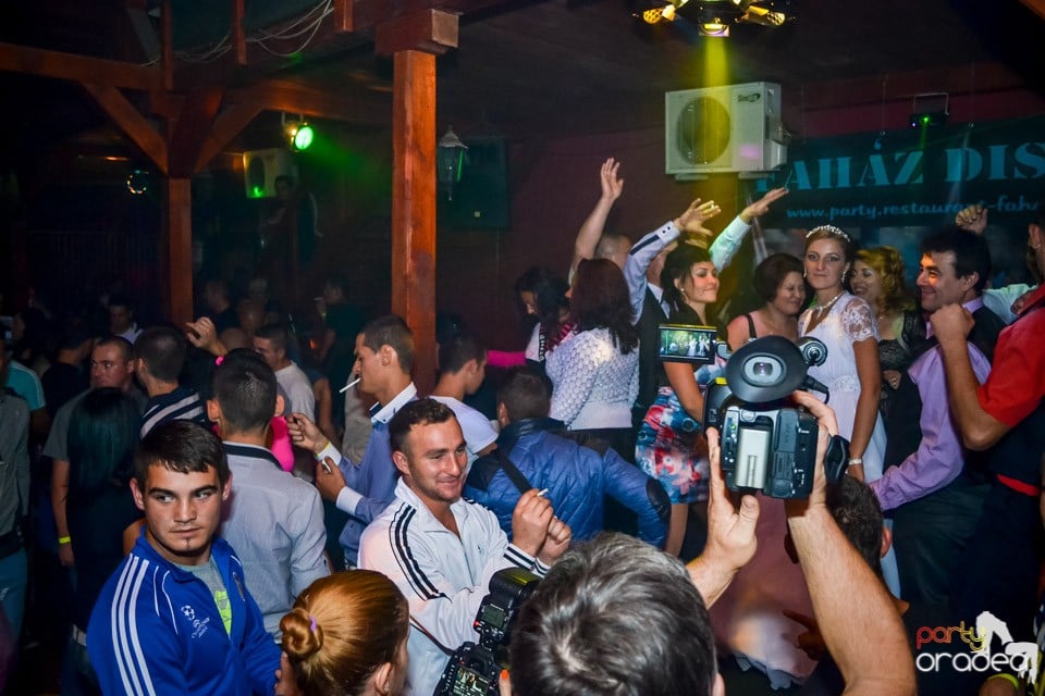 Back 2 school party, 