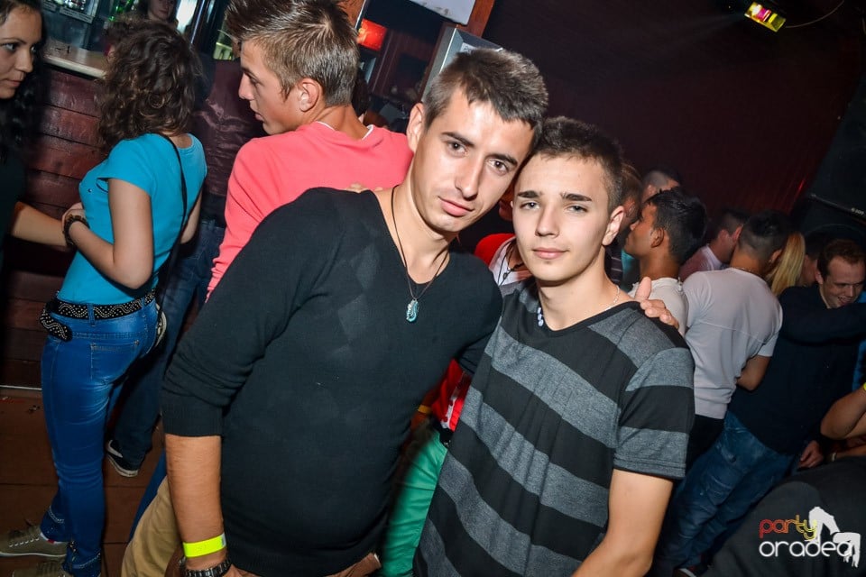 Back 2 school party, 