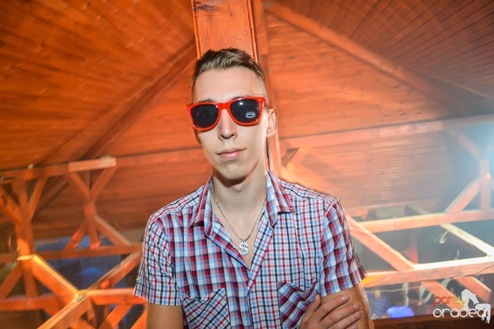 Back 2 school party, 