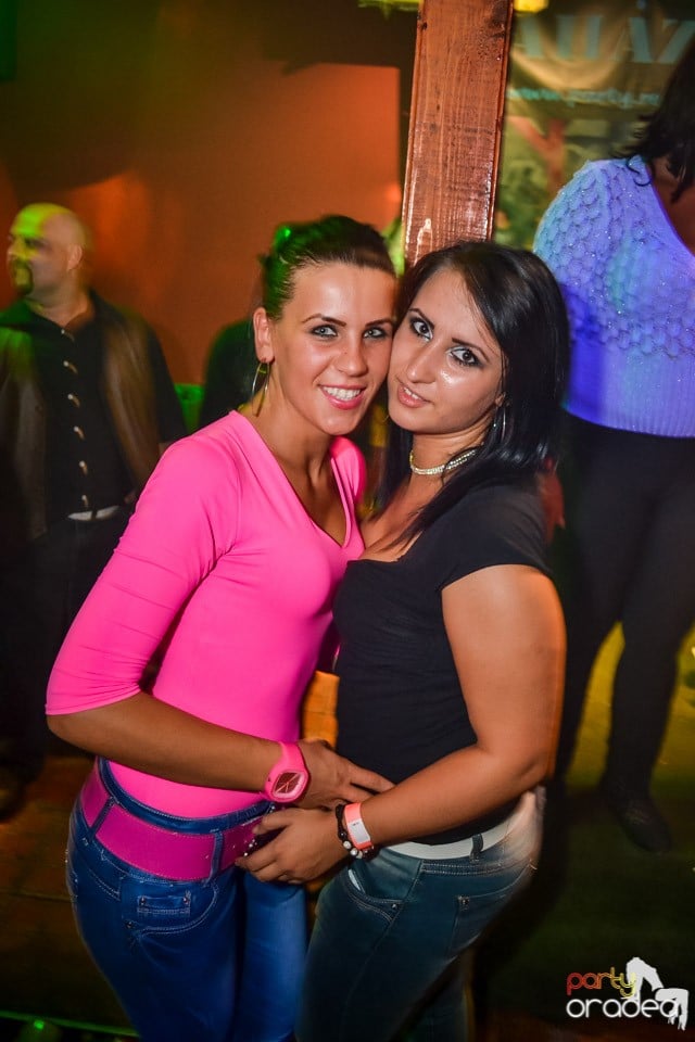 Back 2 school party, 