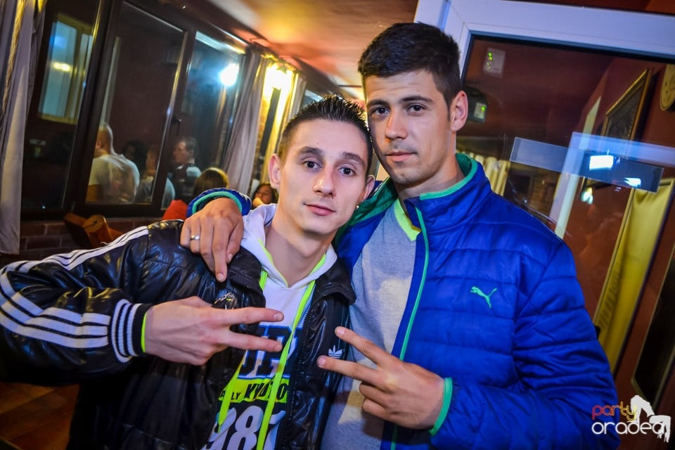 Back 2 school party, 