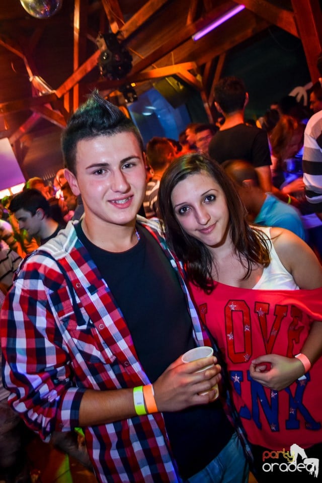 Back 2 school party, 