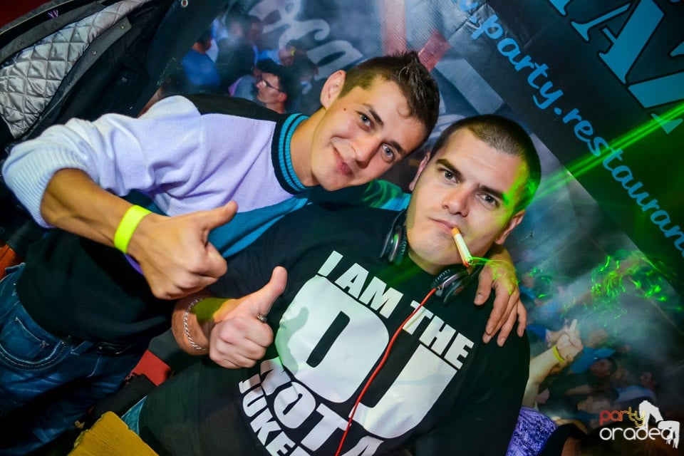 Back 2 school party, 