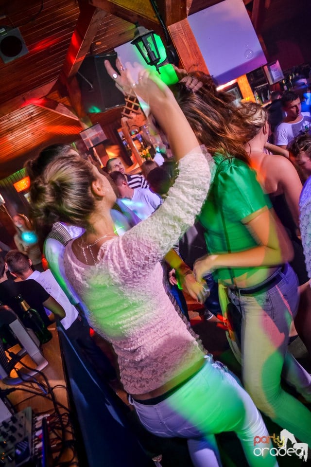 Back 2 school party, 