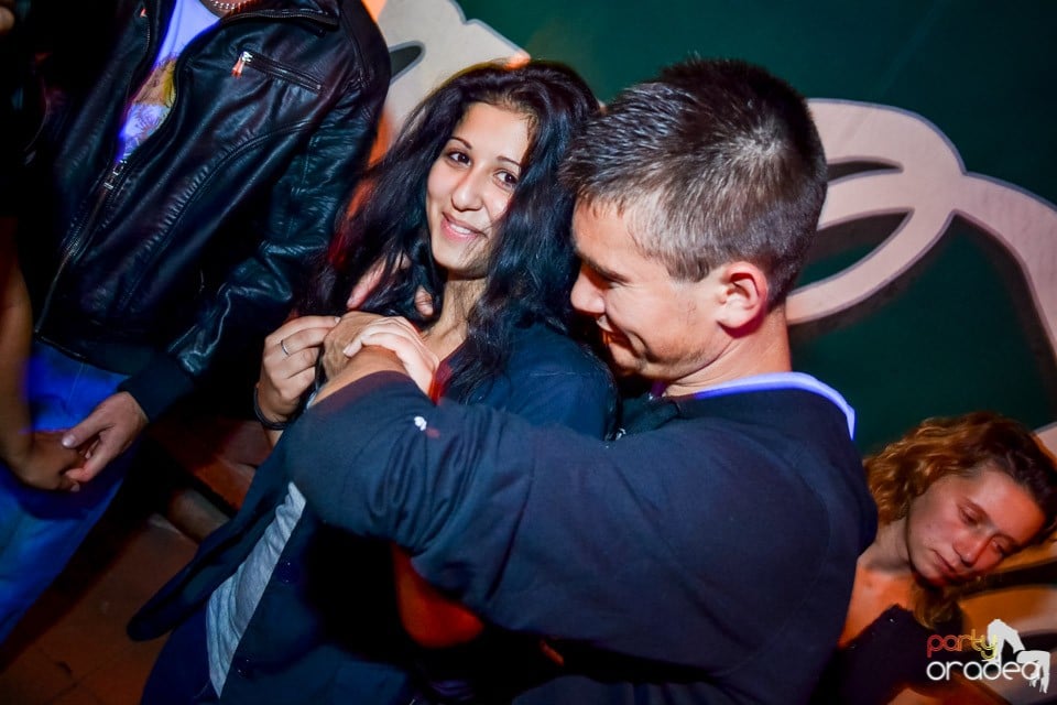 Back 2 school party, 