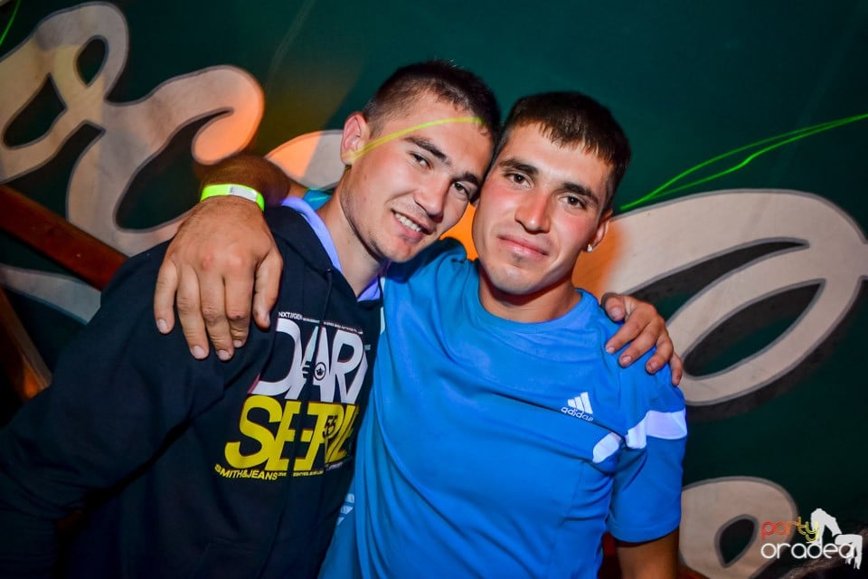 Back 2 school party, 