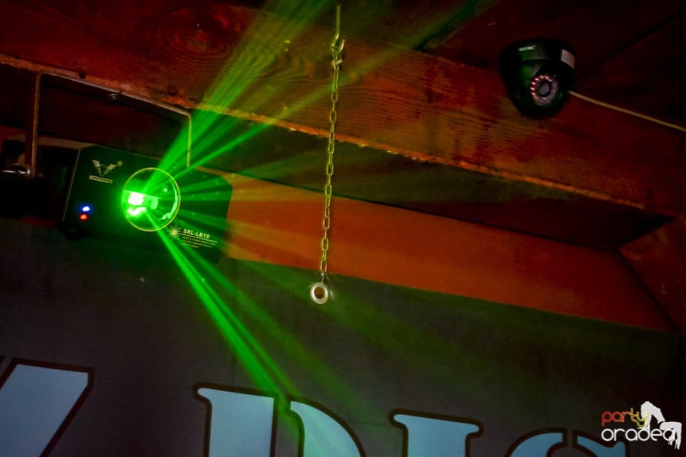 Back 2 school party, 