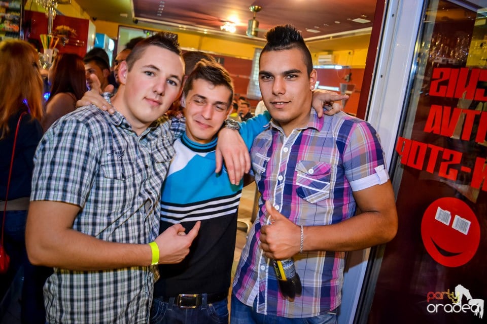 Back 2 school party, 