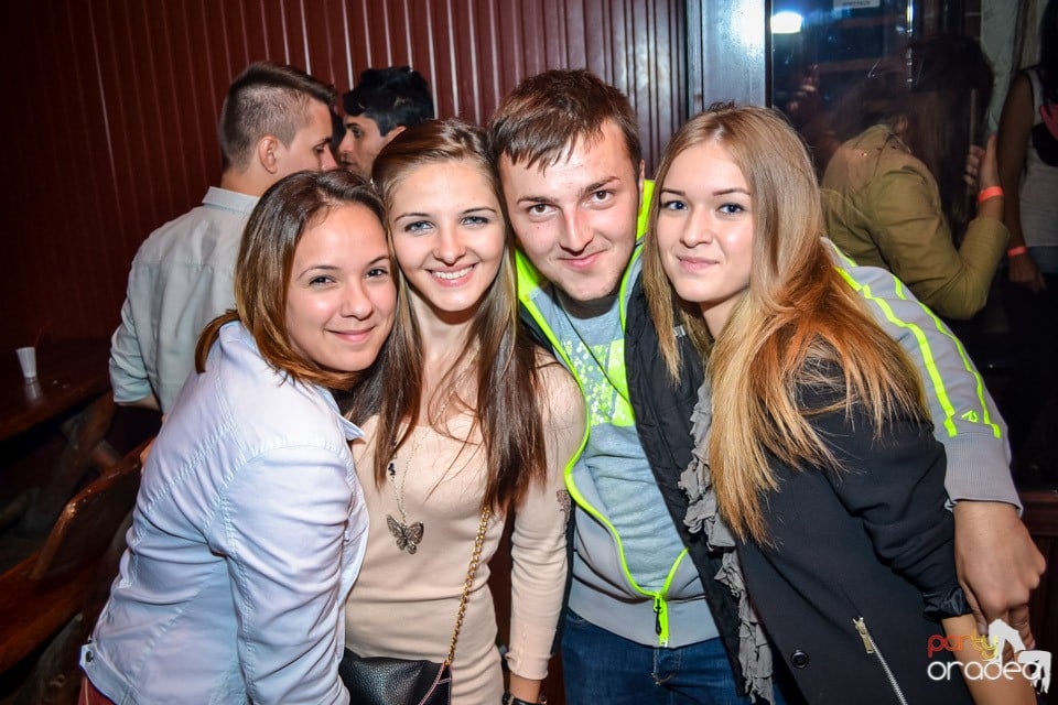 Back 2 school party, 