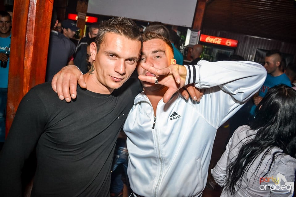 Back 2 school party, 