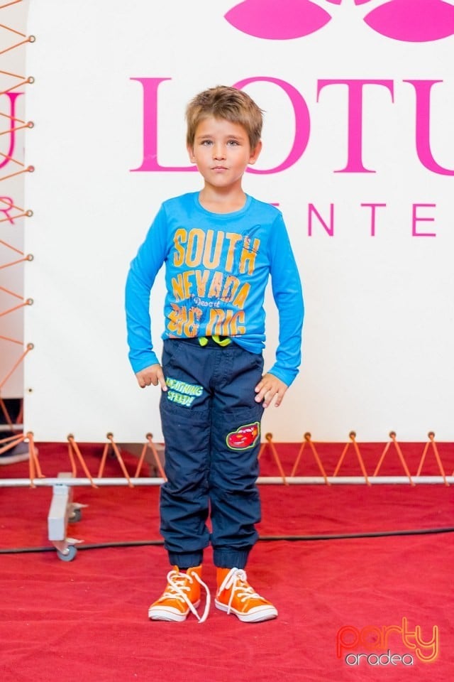 Back To School, Lotus Center