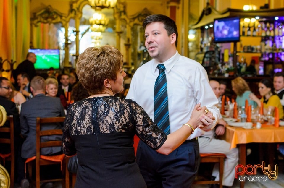 Bal de tineret, Butoiul de Aur